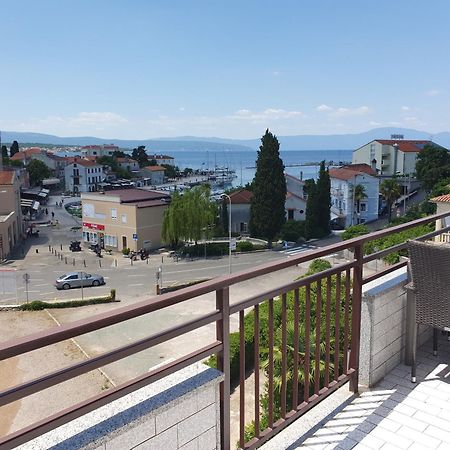 Apartments Matuc Malinska Bilik gambar