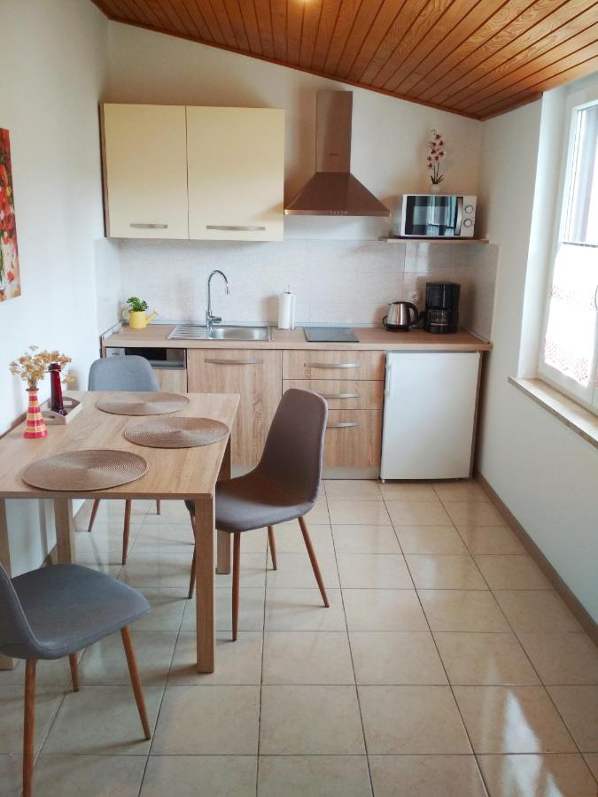 Apartments Matuc Malinska Luaran gambar