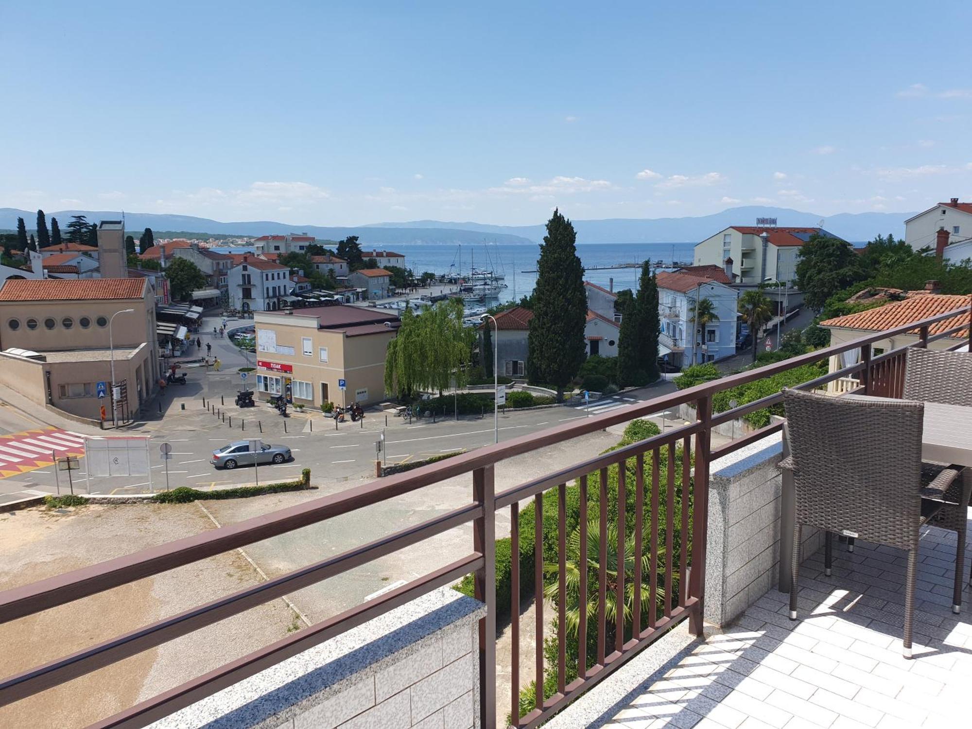 Apartments Matuc Malinska Bilik gambar