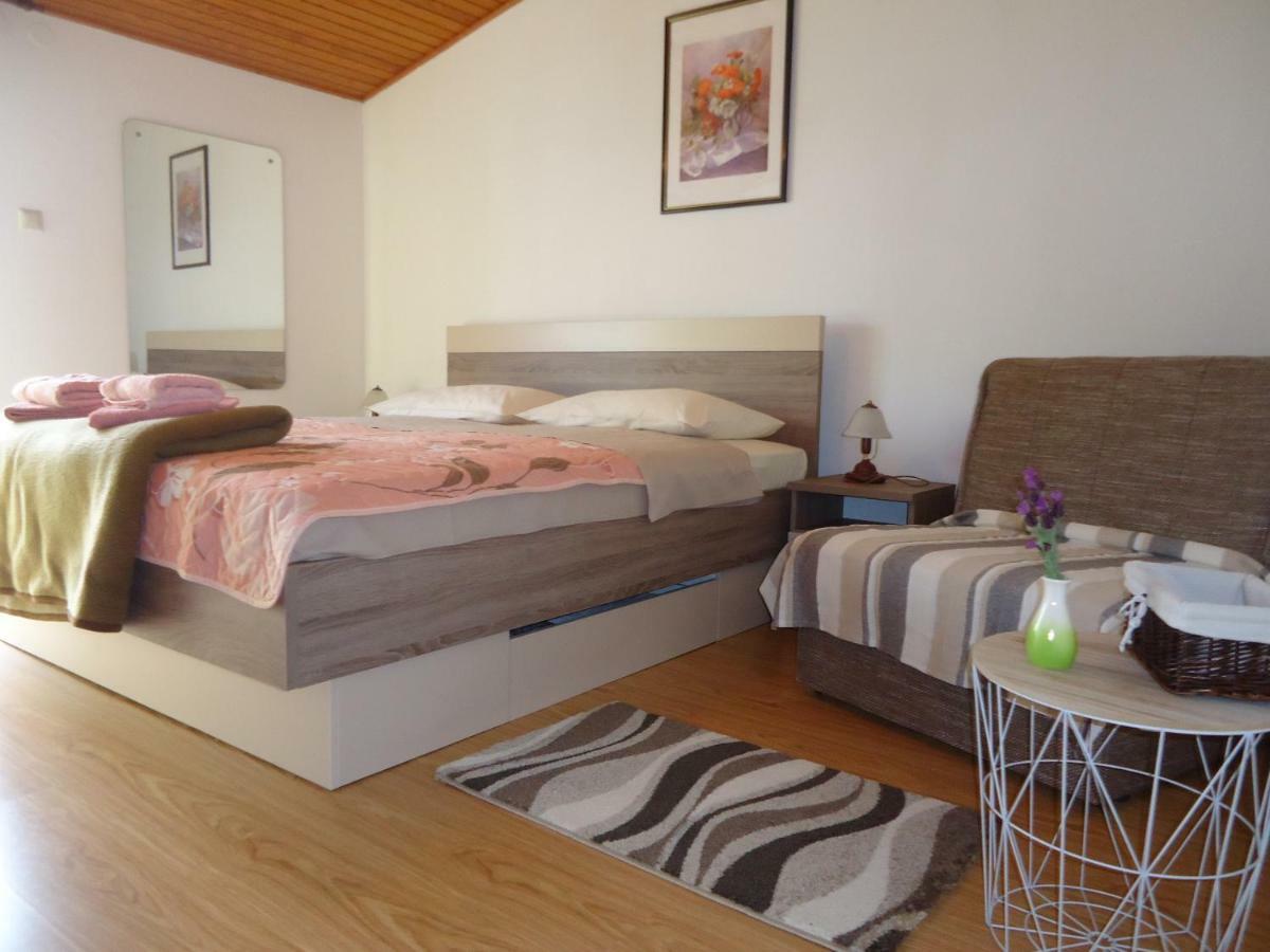 Apartments Matuc Malinska Luaran gambar