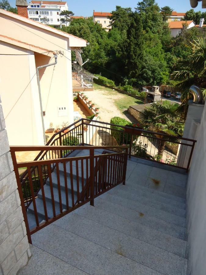 Apartments Matuc Malinska Luaran gambar