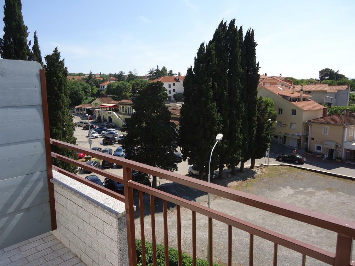 Apartments Matuc Malinska Luaran gambar